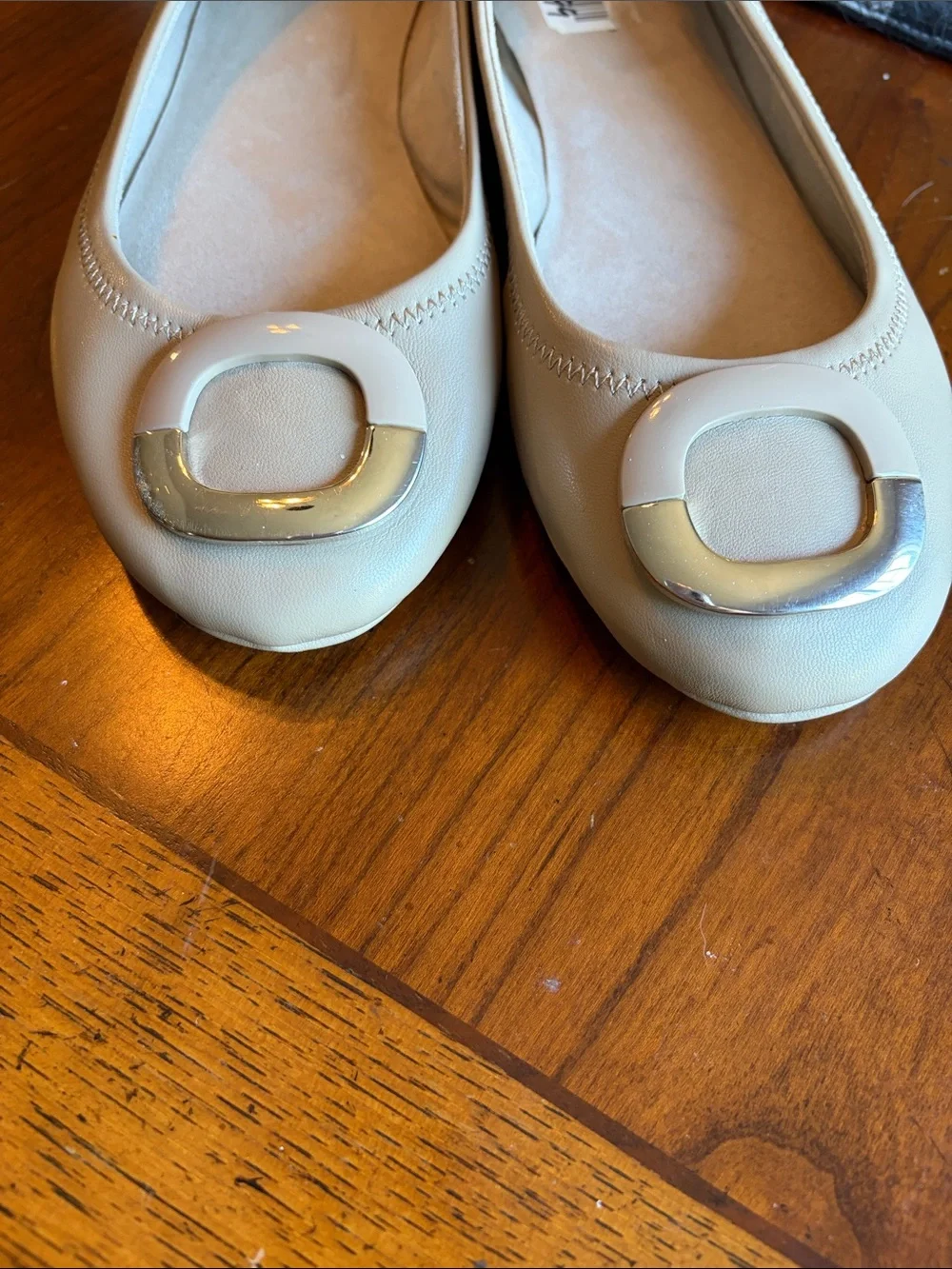 Bandolino soft nude